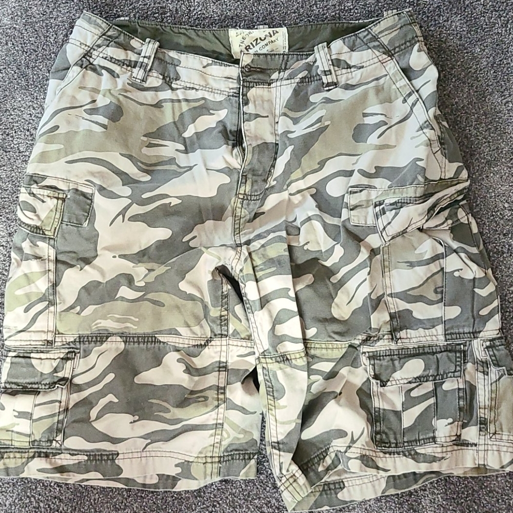 Arizona Mens Camo Cargo Shorts